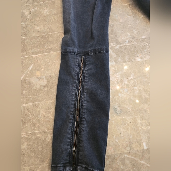 Free People Black Skinny Pants With Zippers Sz 27 - Picture 5 of 5